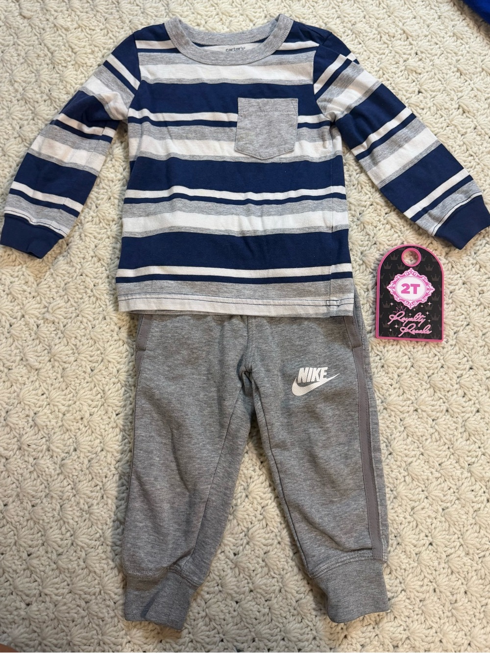 Nike Toddler Navy and Gray Striped Top with Gray Nike Joggers - 2T